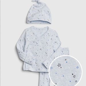 NWOT Baby Gap Kimono Outfit Set (0-3 months)